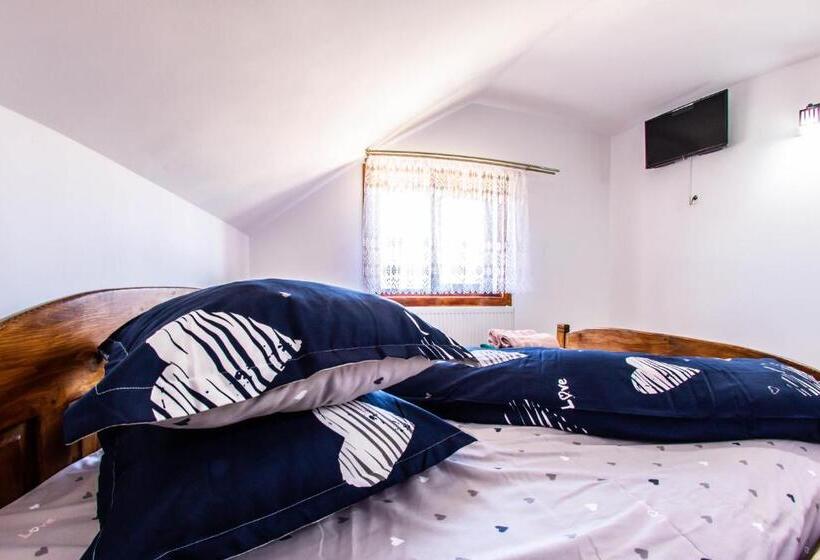 Pensiunea Day & Deny