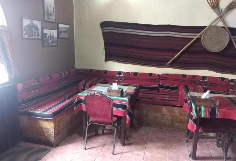 Queen Ayloa Hotel&restaurant