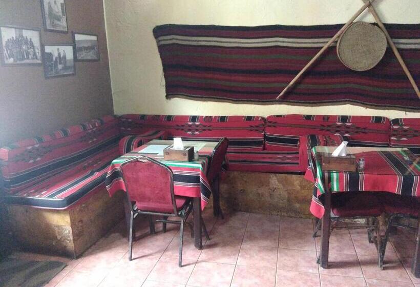 Queen Ayloa Hotel&restaurant