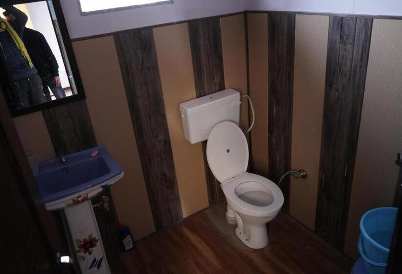 منتجع Golden Valley Cottages, Chail