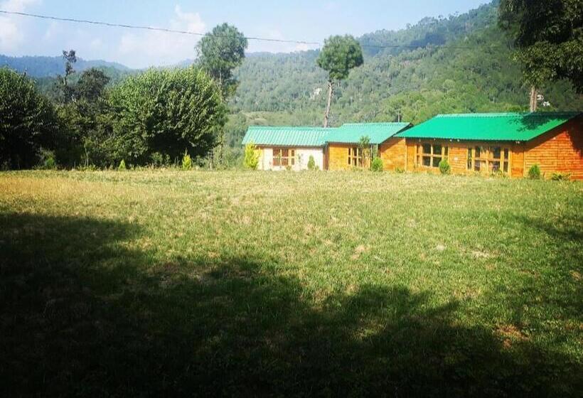 منتجع Golden Valley Cottages, Chail