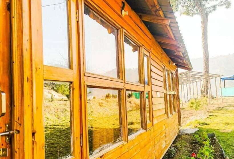 منتجع Golden Valley Cottages, Chail