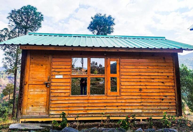 منتجع Golden Valley Cottages, Chail