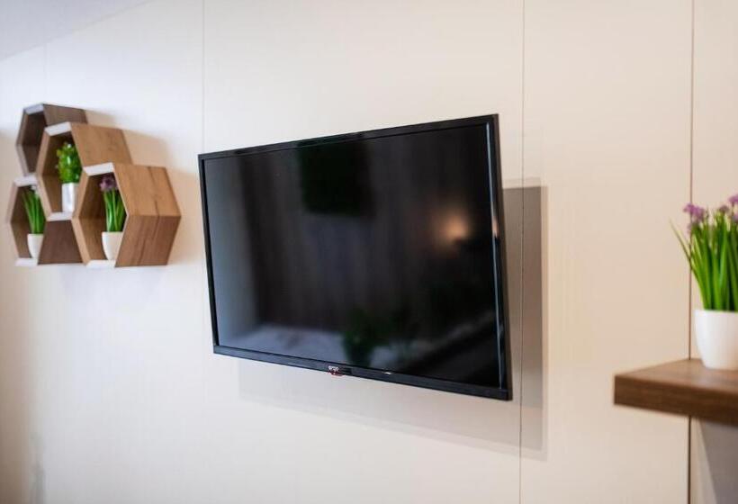 нові смарт квартири з парком і набережною!