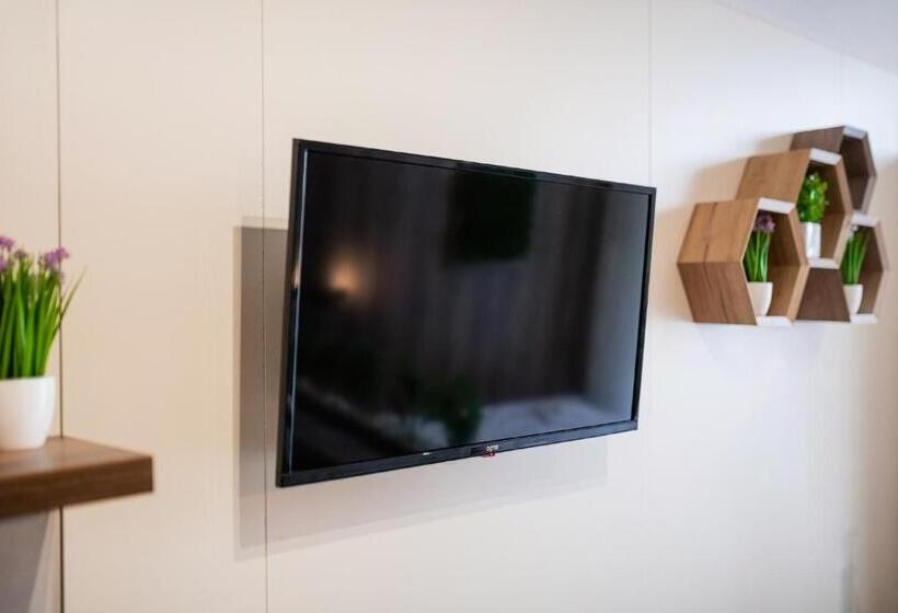 нові смарт квартири з парком і набережною!