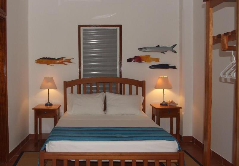 Bluebelize B&b