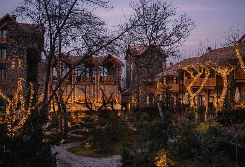 Dilijani Tun Hotel & Restaurant