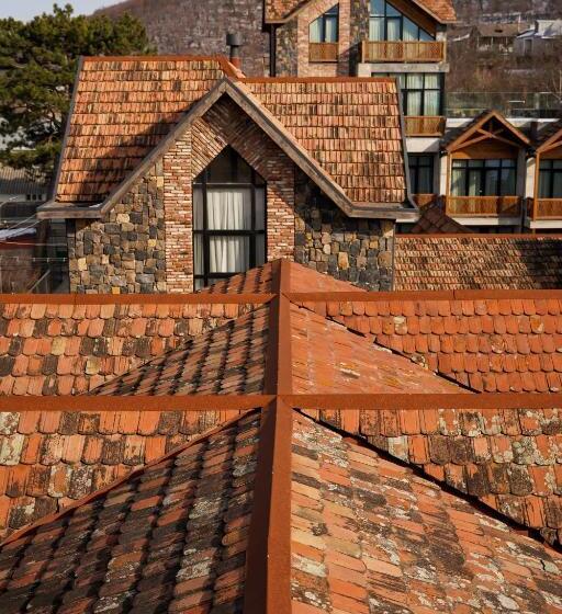 Dilijani Tun Hotel & Restaurant