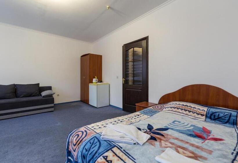 هتل алексік