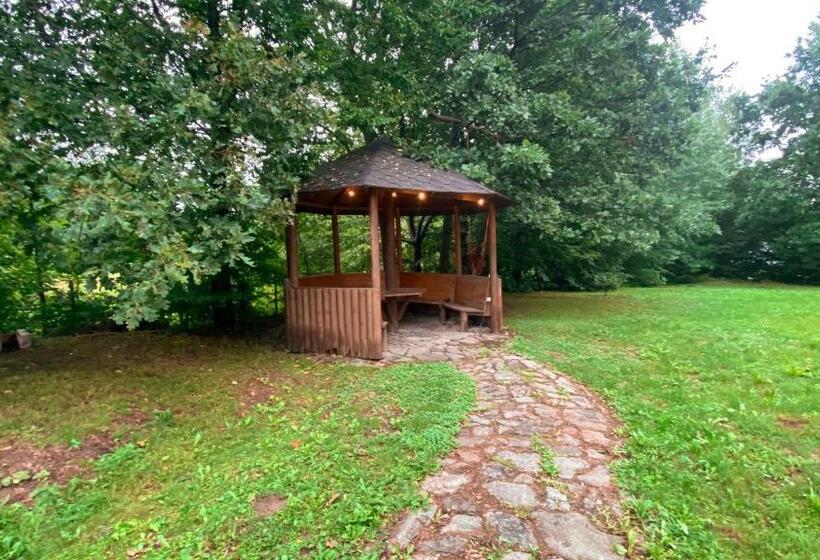 هتل алексік