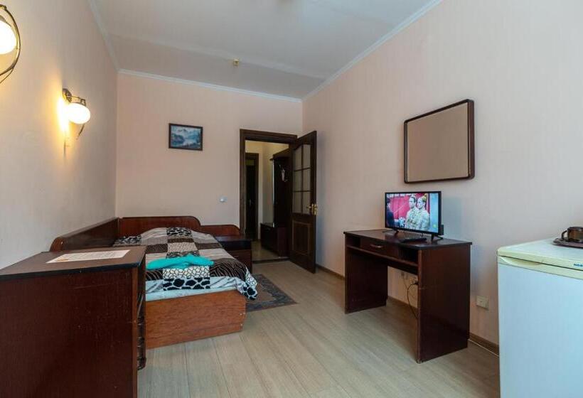 هتل алексік