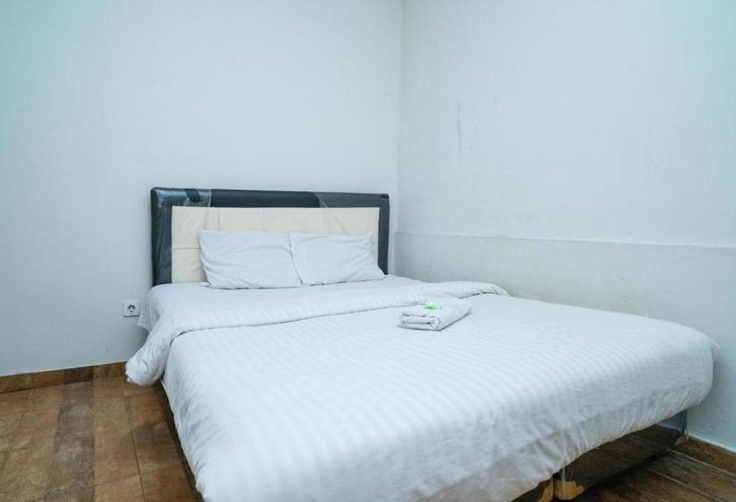 酒店 77 Guest House Serpong Mitra Reddoorz