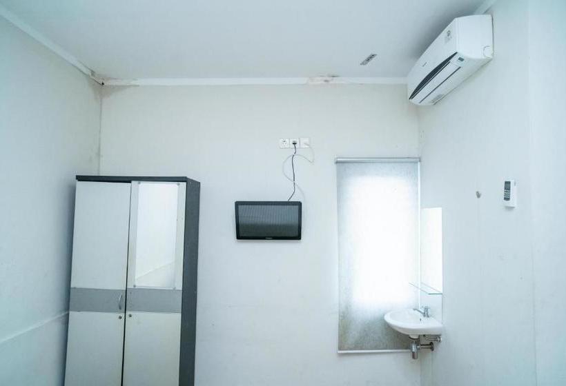 酒店 77 Guest House Serpong Mitra Reddoorz