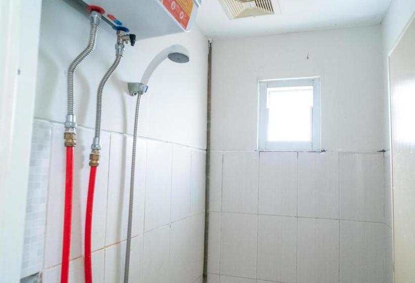 酒店 77 Guest House Serpong Mitra Reddoorz