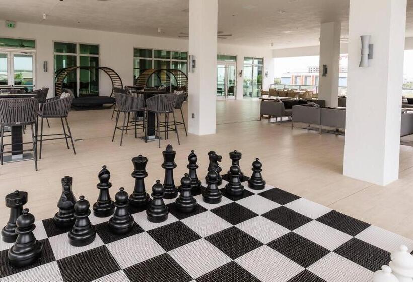 Ac Hotel By Marriott Fort Lauderdale Airport