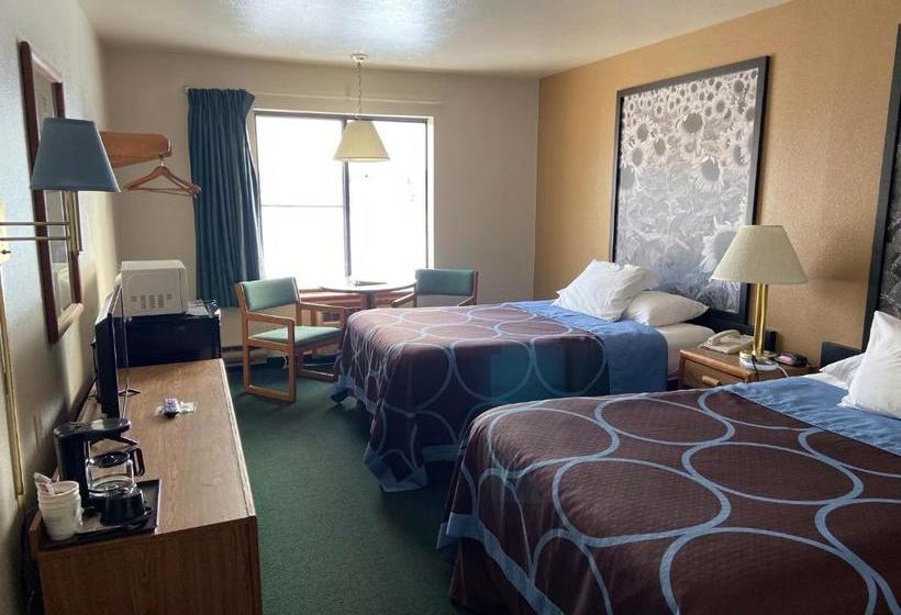 فندق Amerivu Inn And Suites Shawano Wi