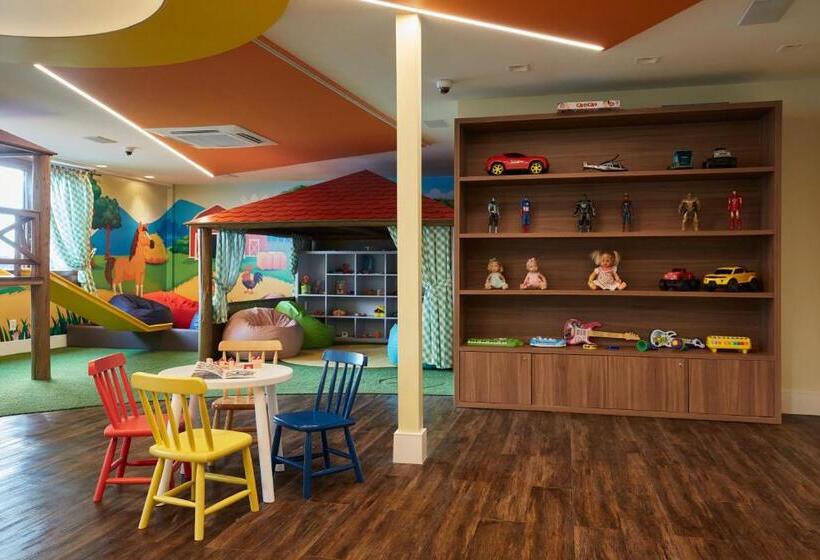 Отель Bella Gramado Resort & Spa By Gramado Parks