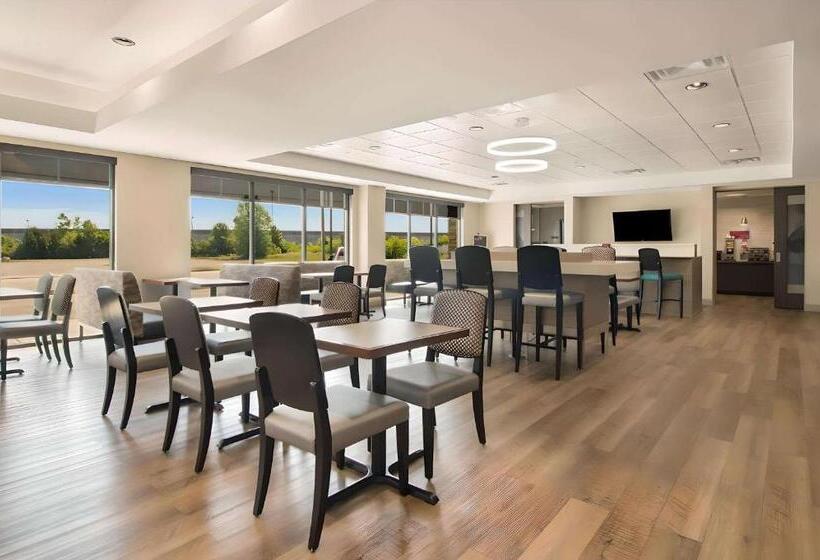 בית מלון כפרי Comfort Inn & Suites