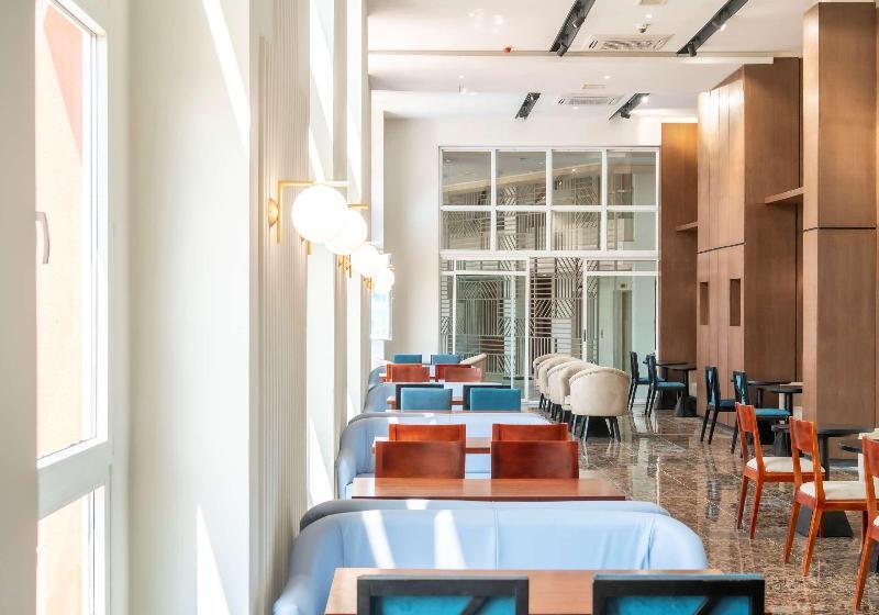 Отель Best Western Plus Soaho Douala Airport