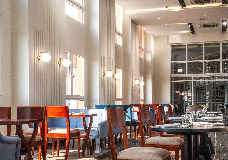 Отель Best Western Plus Soaho Douala Airport