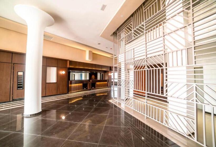 Отель Best Western Plus Soaho Douala Airport