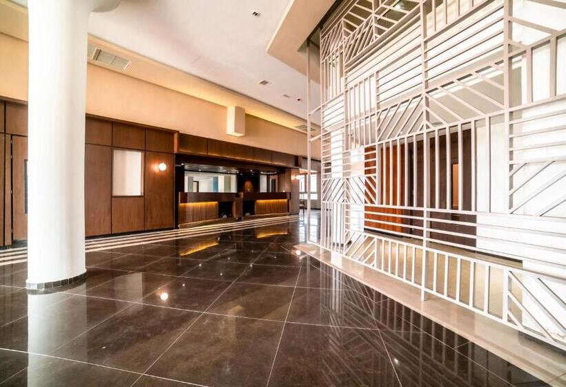 Отель Best Western Plus Soaho Douala Airport