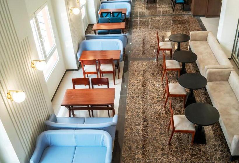 Отель Best Western Plus Soaho Douala Airport