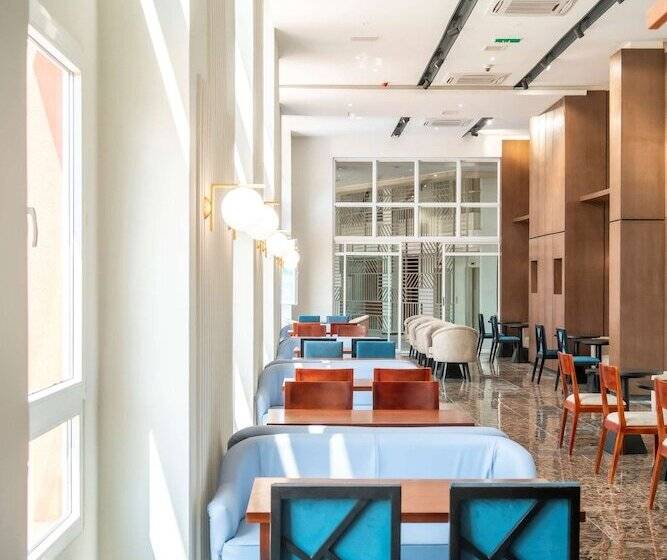 Отель Best Western Plus Soaho Douala Airport