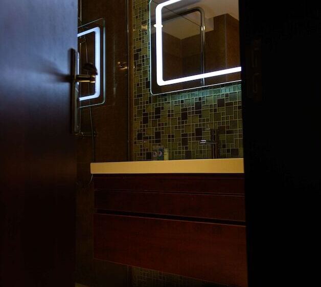 Отель Best Western Plus Soaho Douala Airport