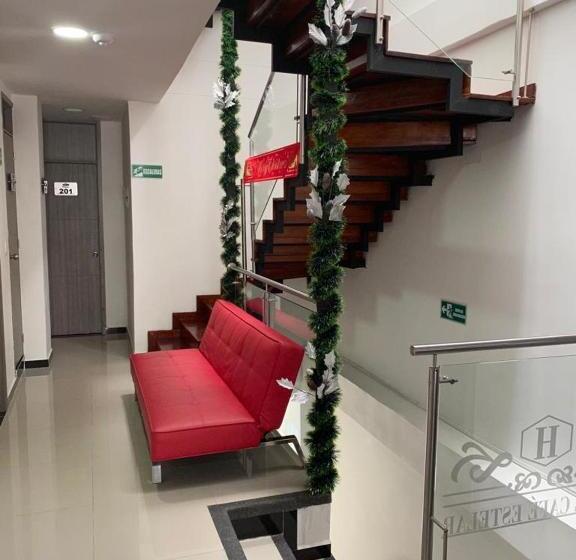 Отель Cafe Estrella