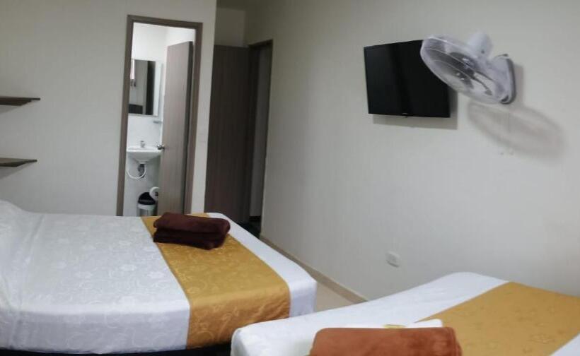 호텔 Cafe Estrella