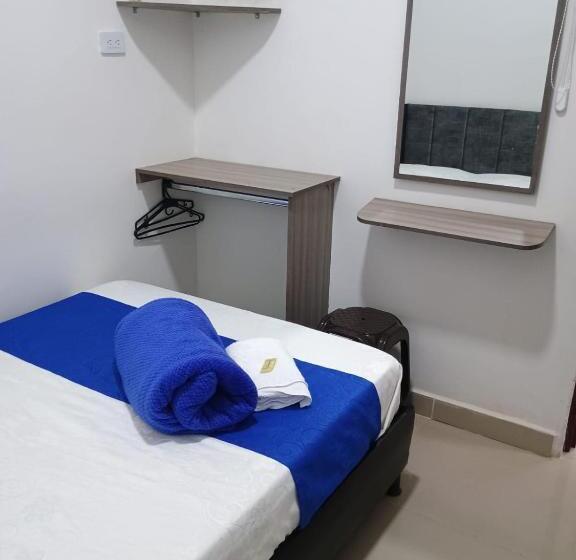 호텔 Cafe Estrella