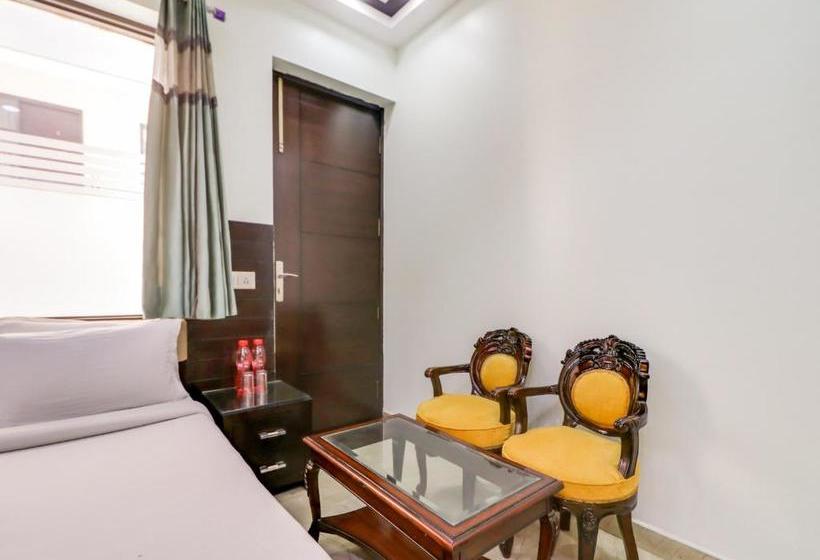 ホテル Vaccinated Staff Collection O Platinum Sqs Key