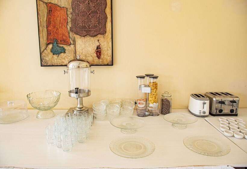 هتل Cuesta De Miranda