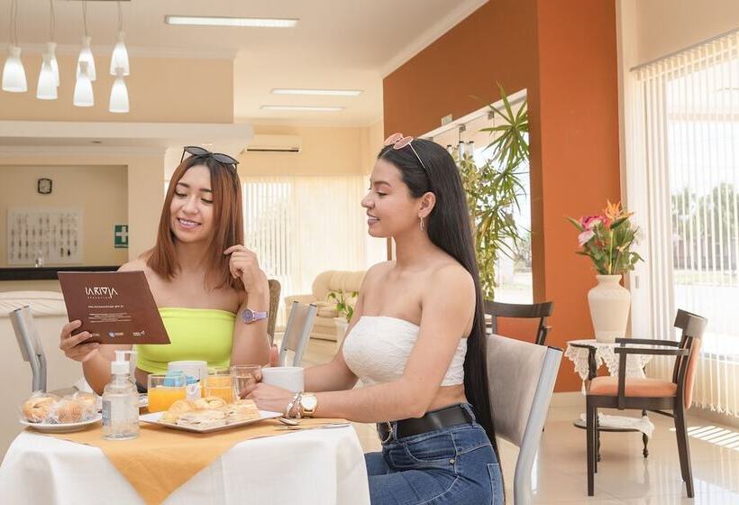 هتل Cuesta De Miranda