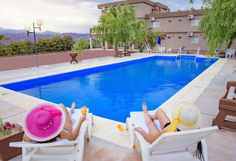 هتل Cuesta De Miranda