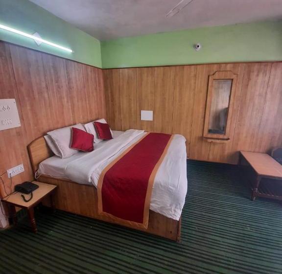 Hotel Rl Dreamland Patnitop