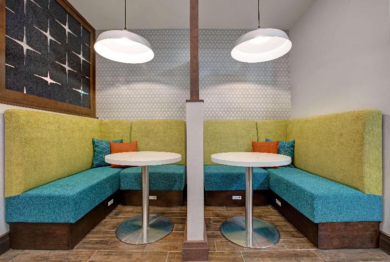 בית מלון כפרי Hampton Inn & Suites By Hilton Waterloo St. Jacobs