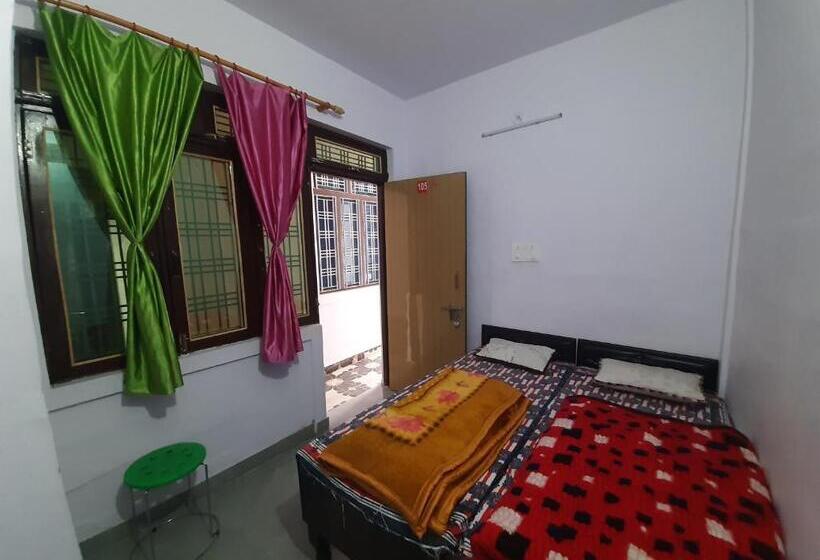 ホテル Himalayan Dews Ukhimath