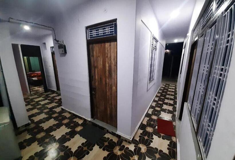 ホテル Himalayan Dews Ukhimath