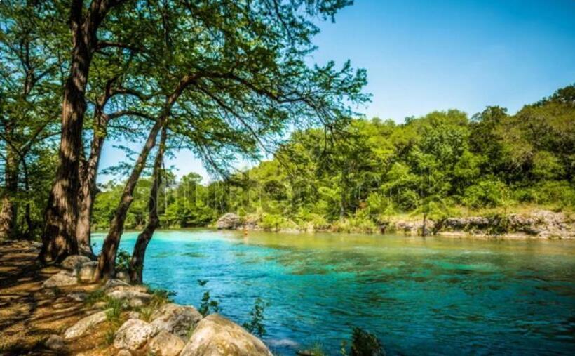 酒店 Horseshoe Riverside Lodge