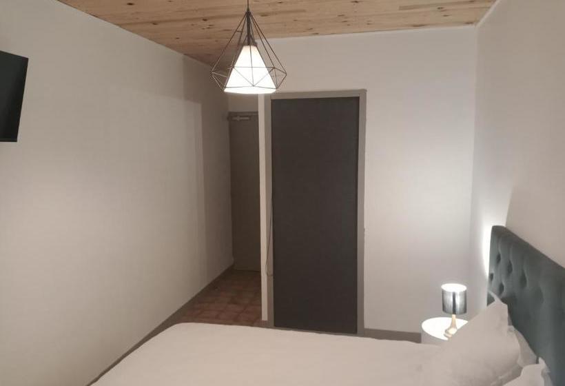 호텔 Hôtel Restaurant Le Matibyll