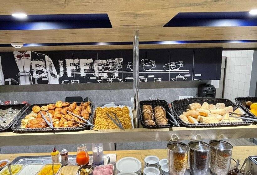 ホテル Ibis Budget Cognac