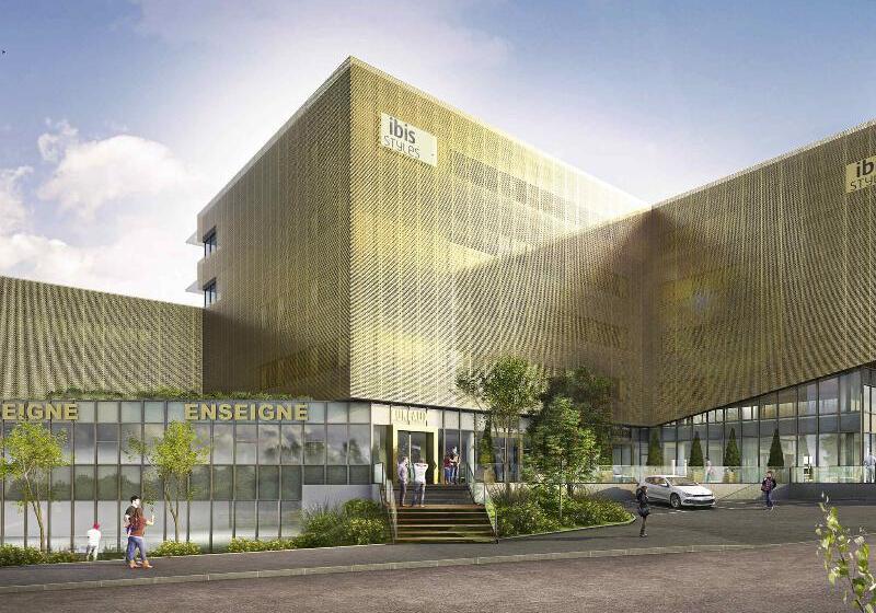 בית מלון כפרי Ibis Styles Arras Centre