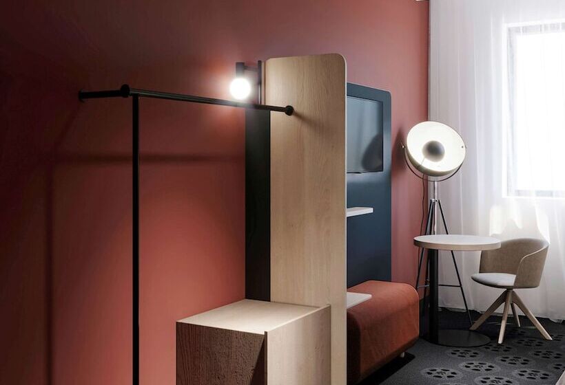 בית מלון כפרי Ibis Styles Arras Centre