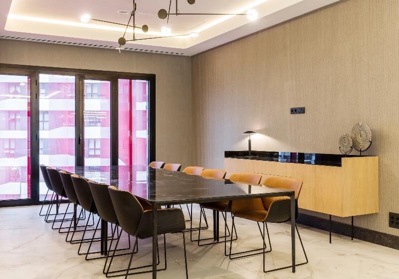 فندق Ilunion San Mames