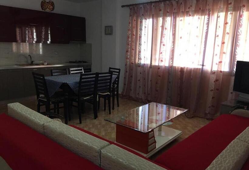 בית מלון כפרי Joni Lukove