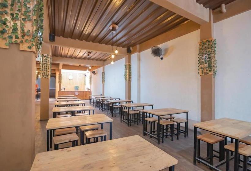 Отель Kedai Gs Guest House