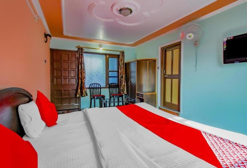 ホテル Oyo 78606 Kashmir Royale Resort