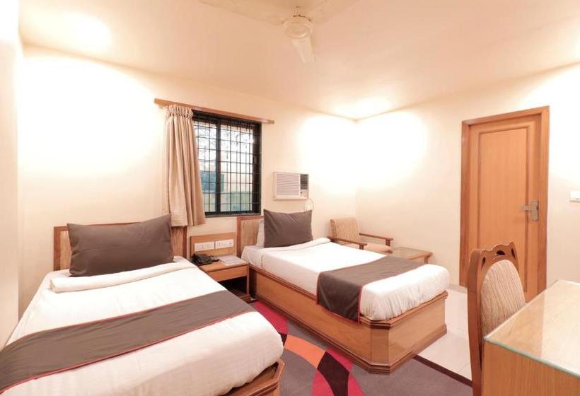 酒店 Oyo 78661 Collection O Ashram Road